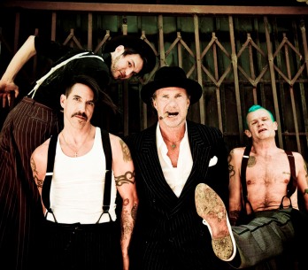 Red Hot Chili Peppers jdou do Síně slávy s novým EP